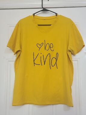Be Kind Short Sleeve Tee - Yellow